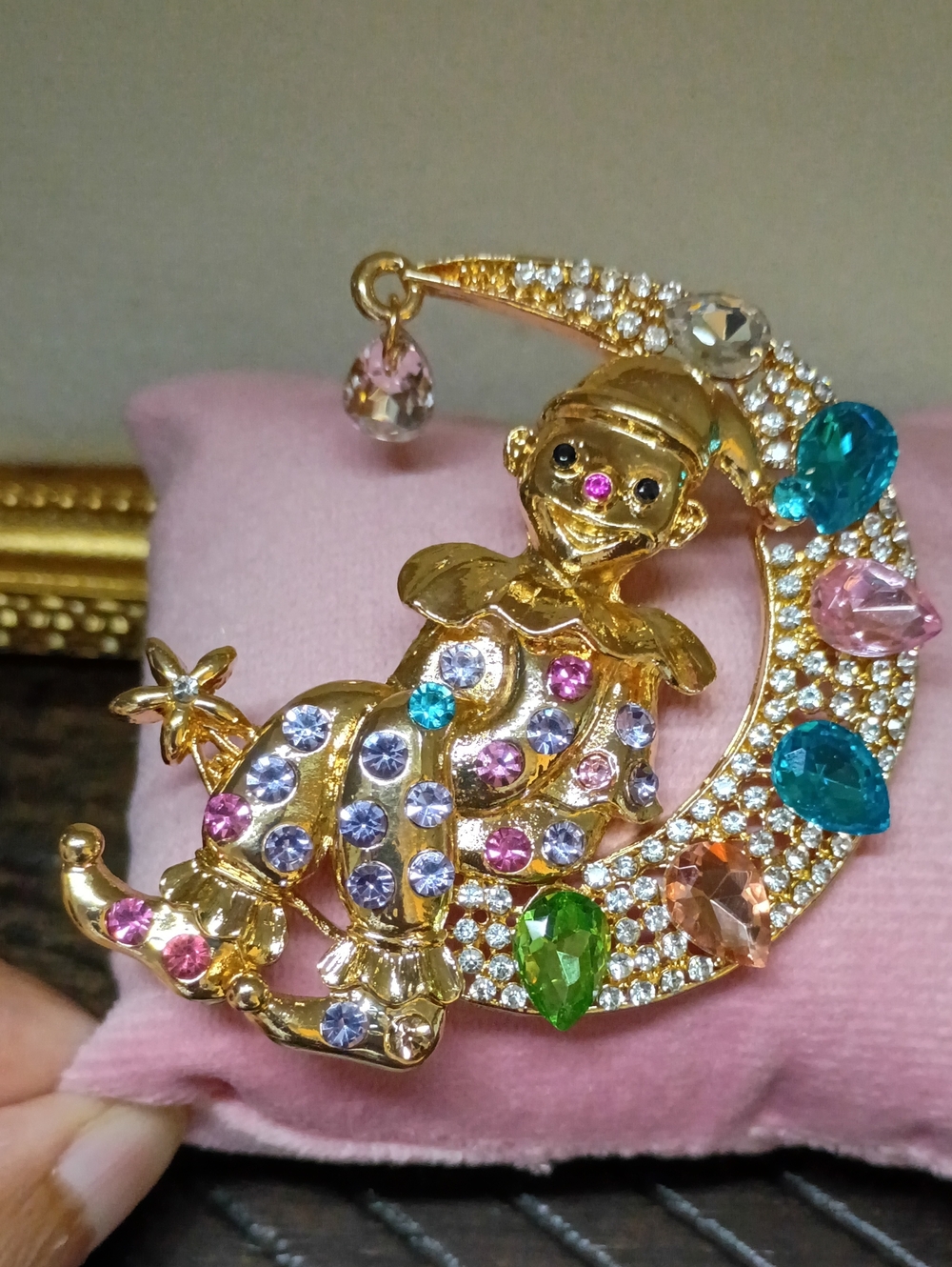 New Gold-Tone Multicolor Crystal Clown Brooch/Pendant - Women Jewelry